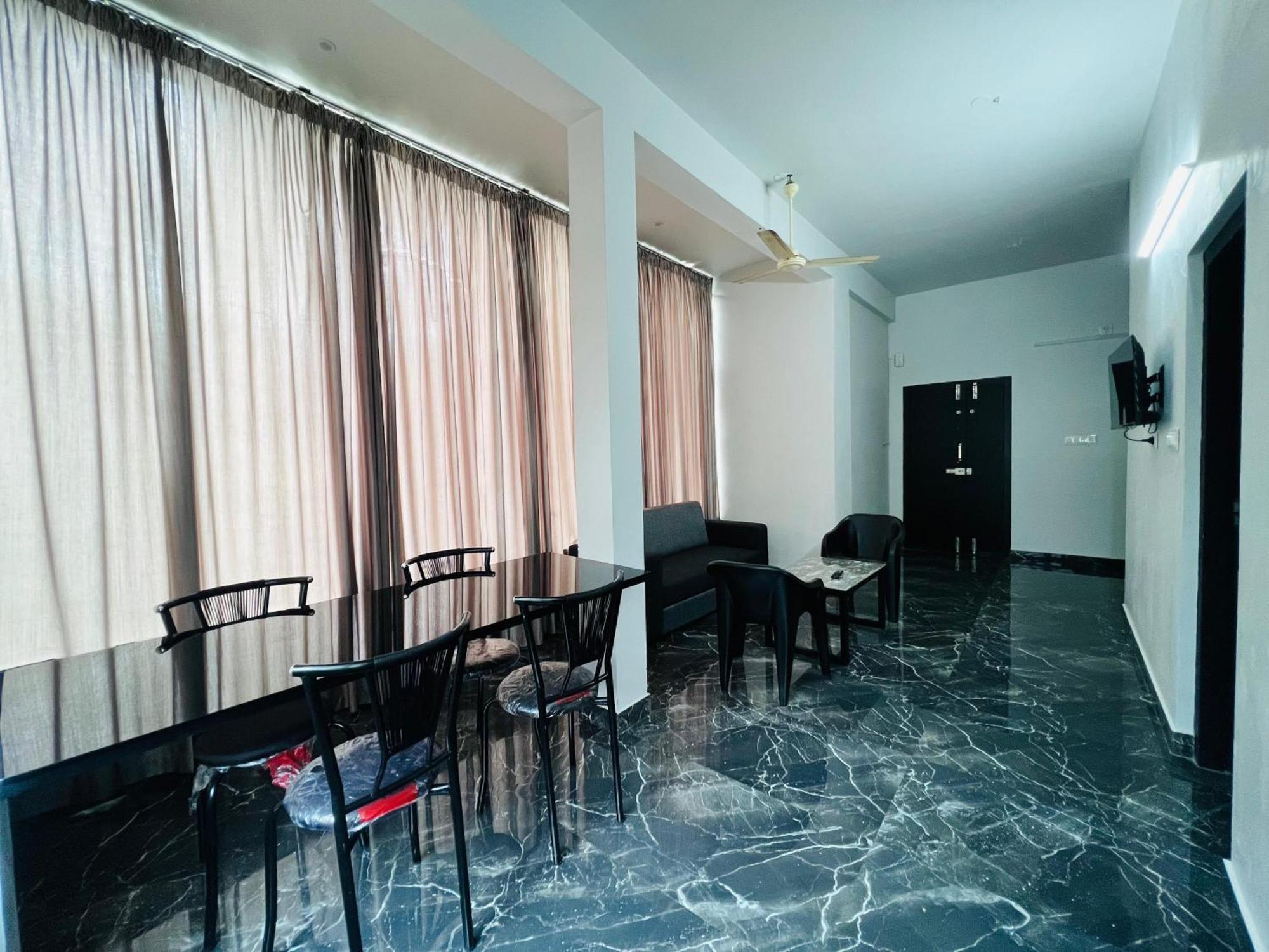 Nest Homes Nilambūr Εξωτερικό φωτογραφία